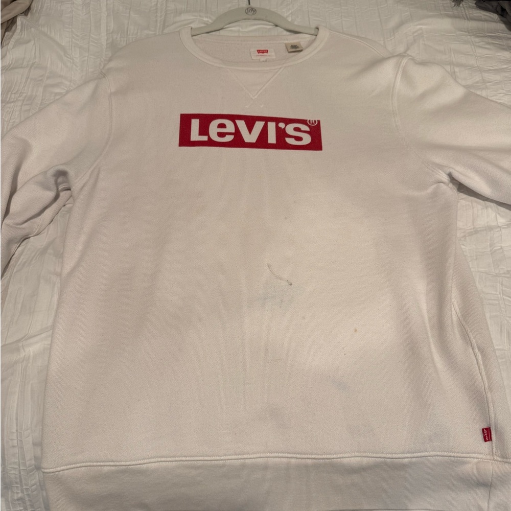 Levi's White Crewneck Sweater with Iconic Logo